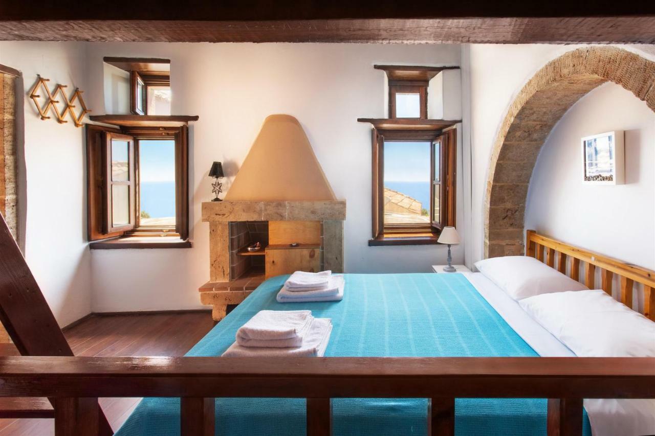 Ypatia Cozy Castle With Loft Ferienhaus *