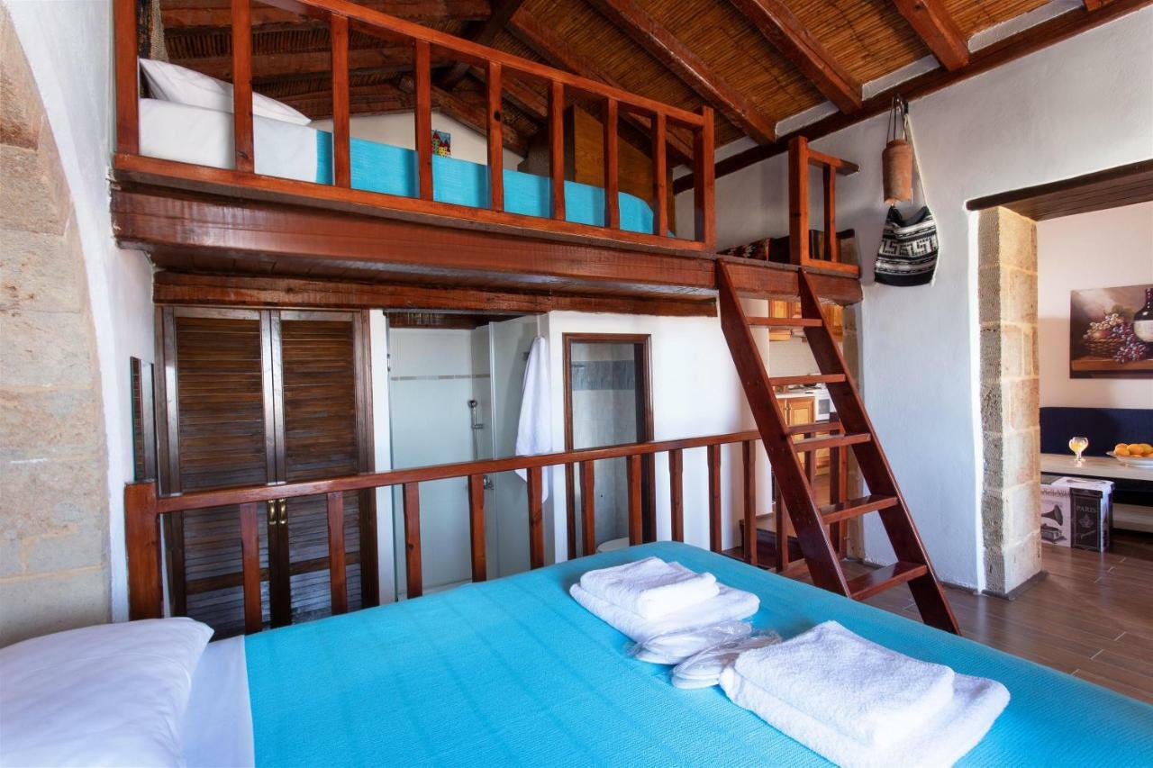 Ypatia Cozy Castle With Loft *