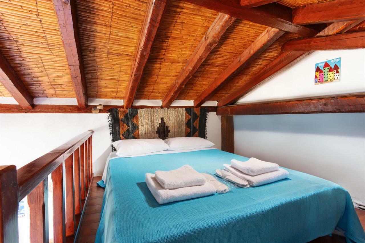 Ypatia Cozy Castle With Loft Hébergement de vacances *